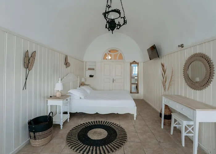 Simantiri Private * Megalochori (Santorini)