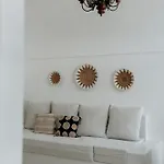 Simantiri Private *