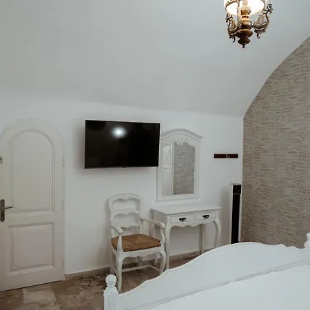 Simantiri Private Villa *