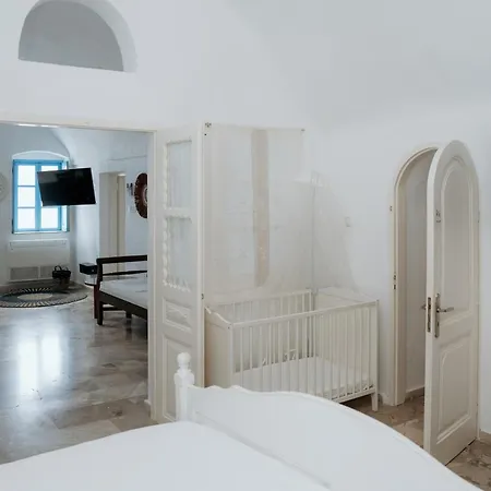 Villa Simantiri Private