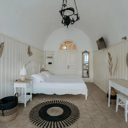 Simantiri Private * Megalochori (Santorini)