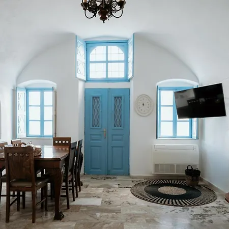 Simantiri Private Megalochori (Santorini)